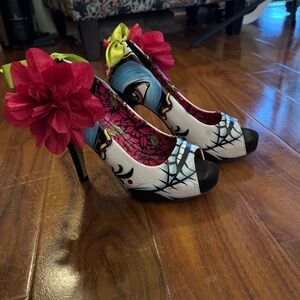 Artistic Floral Peep-Toe Heels